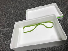 Lade das Bild in den Galerie-Viewer, Ajaa! Brotzeitbox aus zuckerrohr und mineralien, 0,9 Liter, mit Gummiband