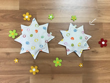 Lade das Bild in den Galerie-Viewer, Bio Kissen Sternform aus Bio Baumwolle und wählbarer Füllung