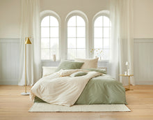 Lade das Bild in den Galerie-Viewer, Cotonea Bio Bettwäsche Feinsatin