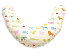 Lade das Bild in den Galerie-Viewer, Cotona Bio Baumwoll-Satin Stillkissen, Dinkelspelz-Füllung, Motiv Tiere