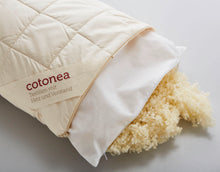 Lade das Bild in den Galerie-Viewer, Bio Kopfkissen Lana mit Schurwollnoppen-Füllung & Baumwollhülle